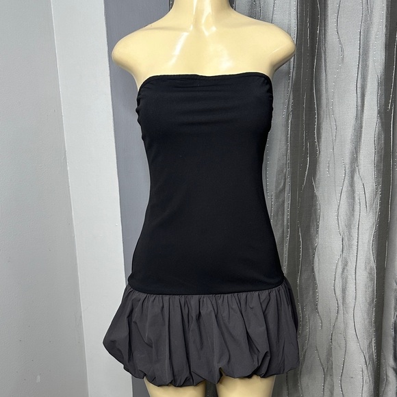 edge Dresses & Skirts - Edge Women’s Mini Dress Sz L Strapless,
Back zipper, Slight stretch